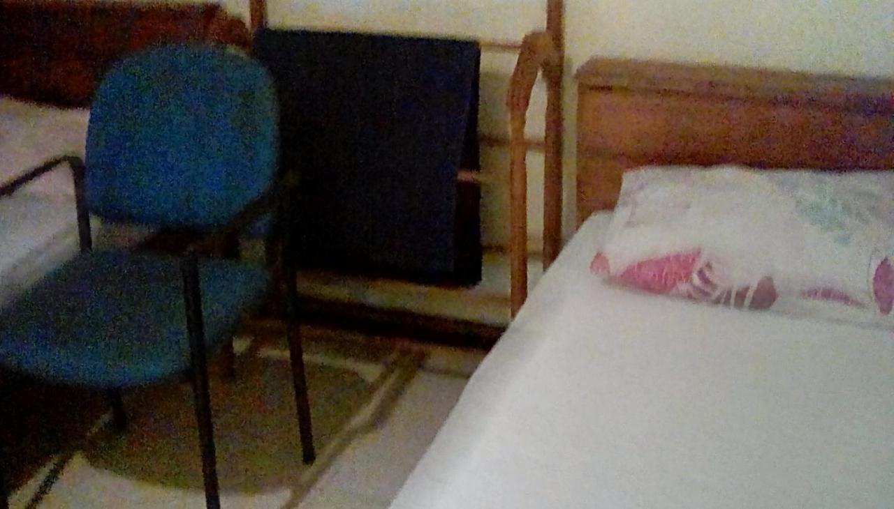 Leaf Guest House Гампола Екстер'єр фото